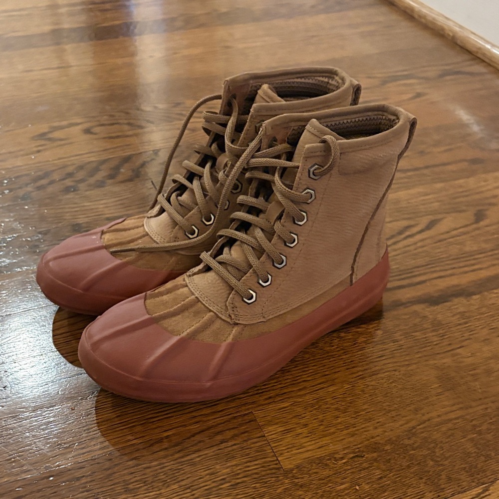 Women’s LL Bean Duck Boots in Pink and Tan, Size 8